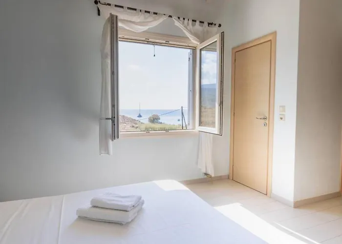 Relax Joy - Easy Access 150m Away Villa *