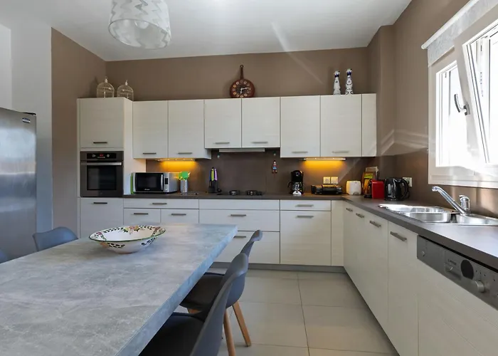 Relax Joy - Easy Access 150m Away Koundouros